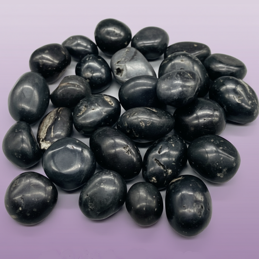Black Tumbled Stones - Clean Professional